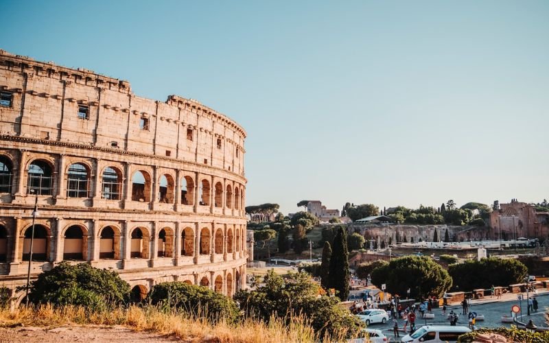 Je bekijkt nu Rome: A Walk Through History
